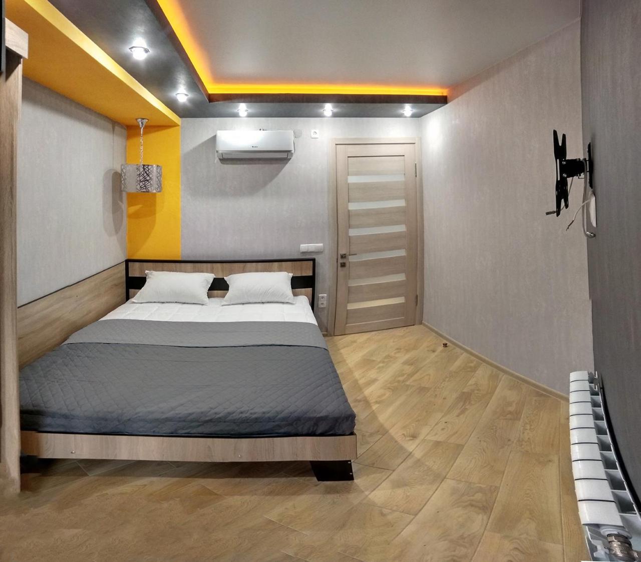 Yellow Loft Luxury Apartments With 2 Bedrooms 폴타바 외부 사진